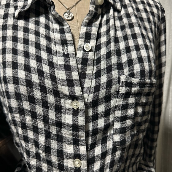 Abound Monochrome Plaid Shirt - Picture 4 of 5